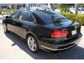 Black - Passat SE Sedan Photo No. 5