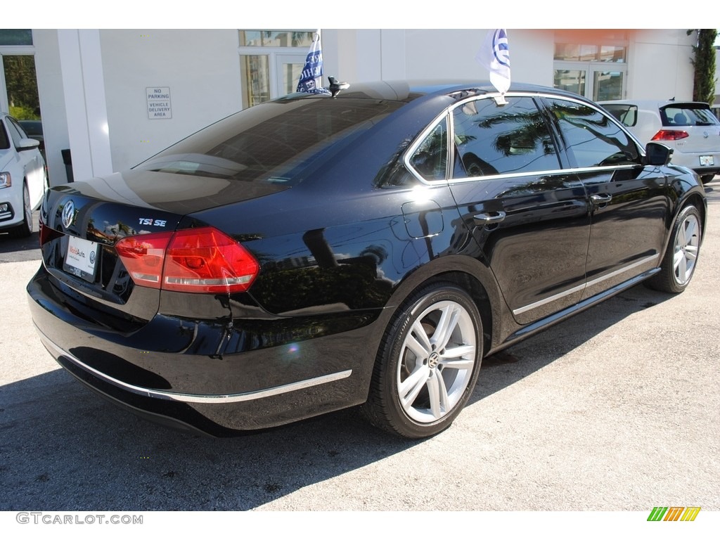 2015 Passat SE Sedan - Black / Titan Black photo #9