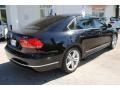Black - Passat SE Sedan Photo No. 9