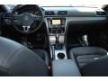 Black - Passat SE Sedan Photo No. 13