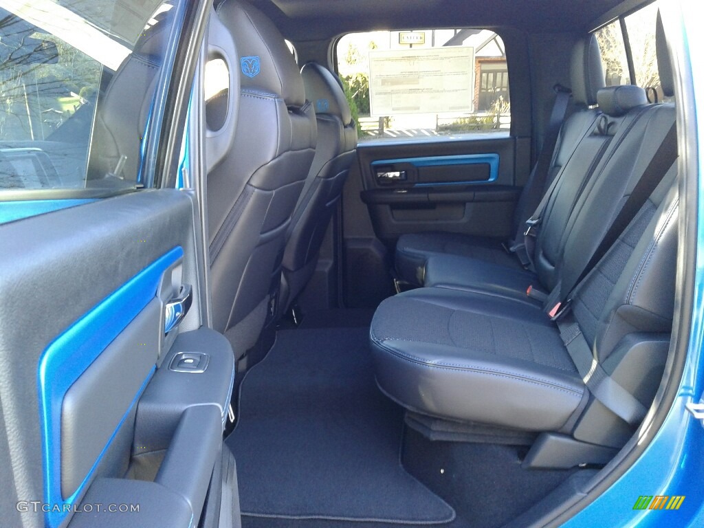 2018 1500 Sport Crew Cab 4x4 - Hydro Blue Pearl / Black photo #10