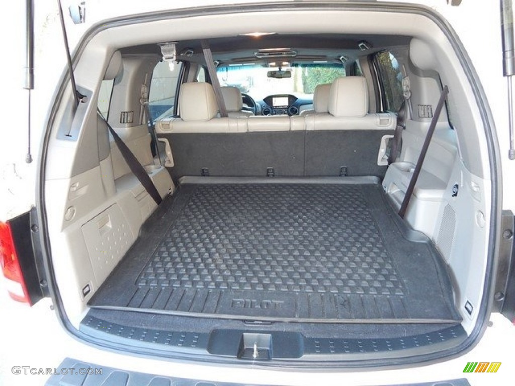 2014 Pilot Touring - White Diamond Pearl / Gray photo #19
