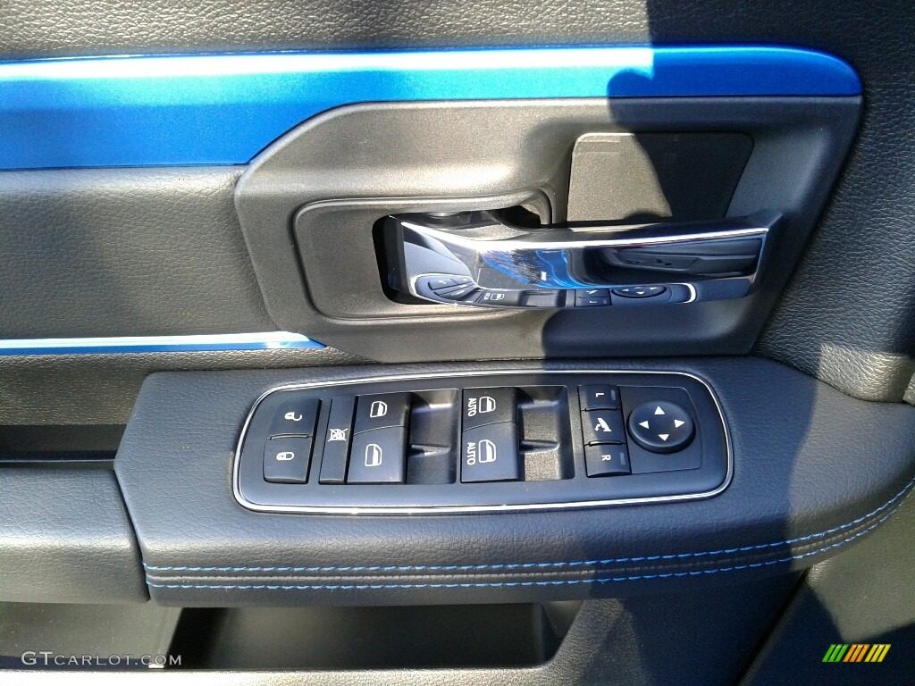 2018 1500 Sport Crew Cab 4x4 - Hydro Blue Pearl / Black photo #16