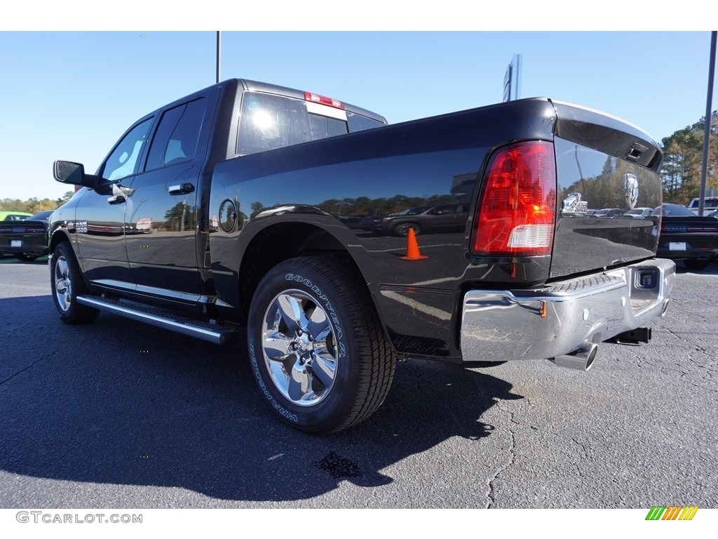 2018 1500 Big Horn Crew Cab - Brilliant Black Crystal Pearl / Black/Diesel Gray photo #5