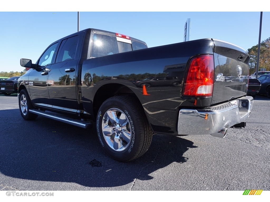 2018 1500 Big Horn Crew Cab - Brilliant Black Crystal Pearl / Black/Diesel Gray photo #5