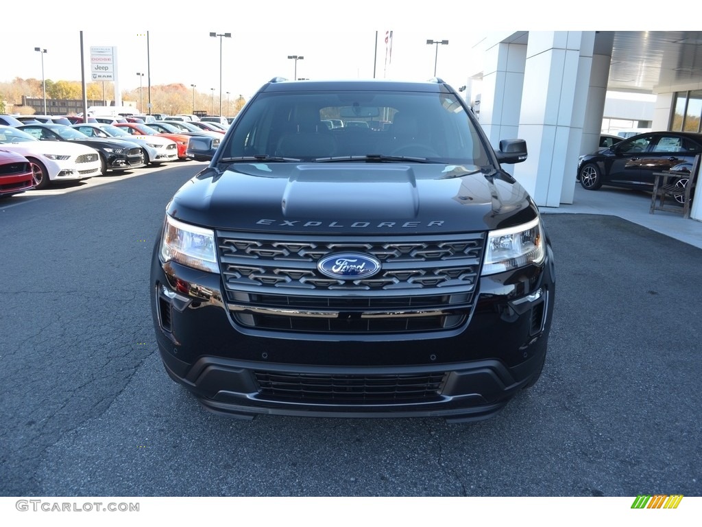 2018 Explorer XLT - Shadow Black / Ebony Black photo #4