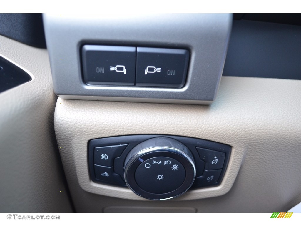 2018 F150 Lariat SuperCrew 4x4 - White Platinum / Light Camel photo #22