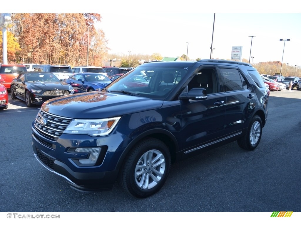 2017 Explorer XLT - Blue Jeans / Sport Appearance Dark Earth Gray photo #3