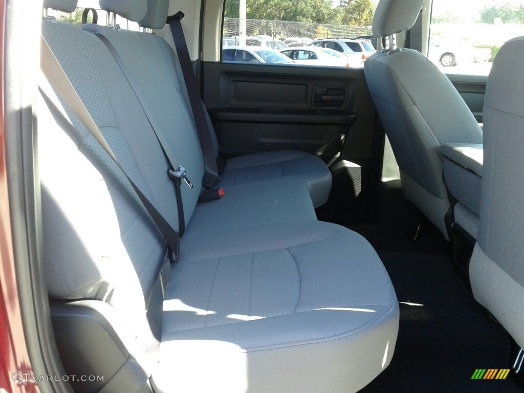 2018 1500 Express Crew Cab - Delmonico Red Pearl / Black/Diesel Gray photo #11
