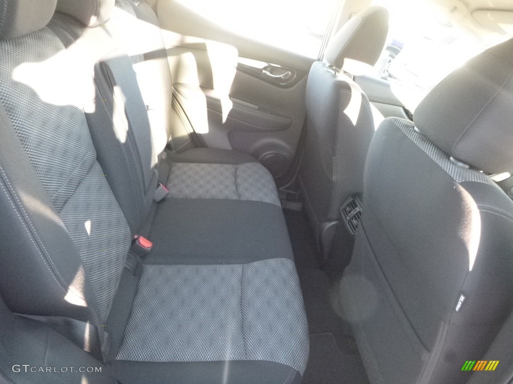 2017 Rogue Sport SV AWD - Gun Metallic / Charcoal photo #12