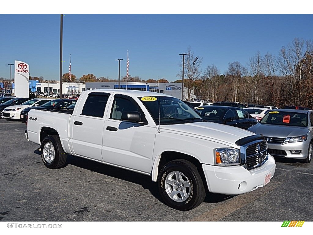 2007 Dakota SLT Quad Cab 4x4 - Bright White / Medium Slate Gray photo #1