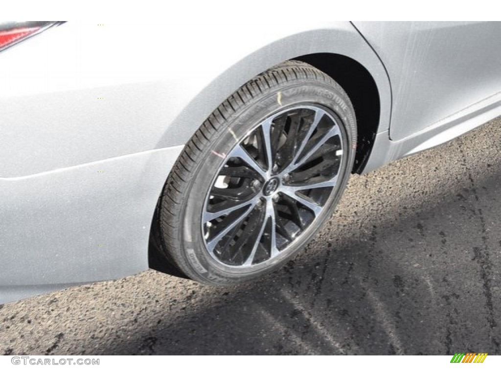 2018 Camry SE - Celestial Silver Metallic / Black photo #9