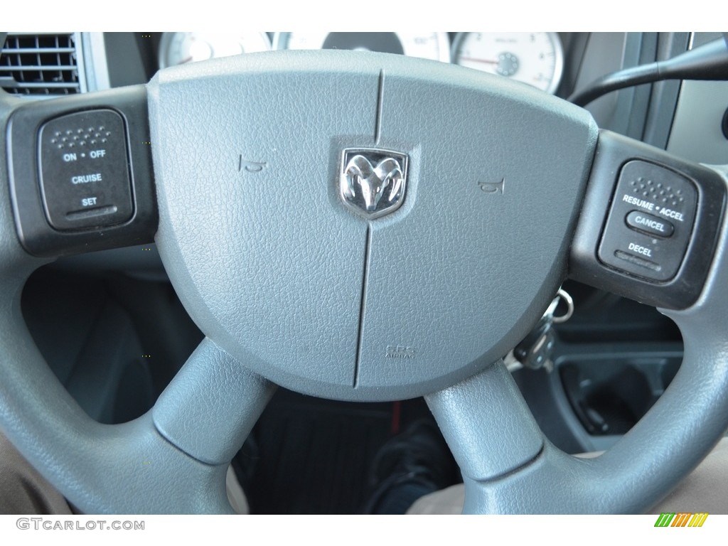 2007 Dakota SLT Quad Cab 4x4 - Bright White / Medium Slate Gray photo #19