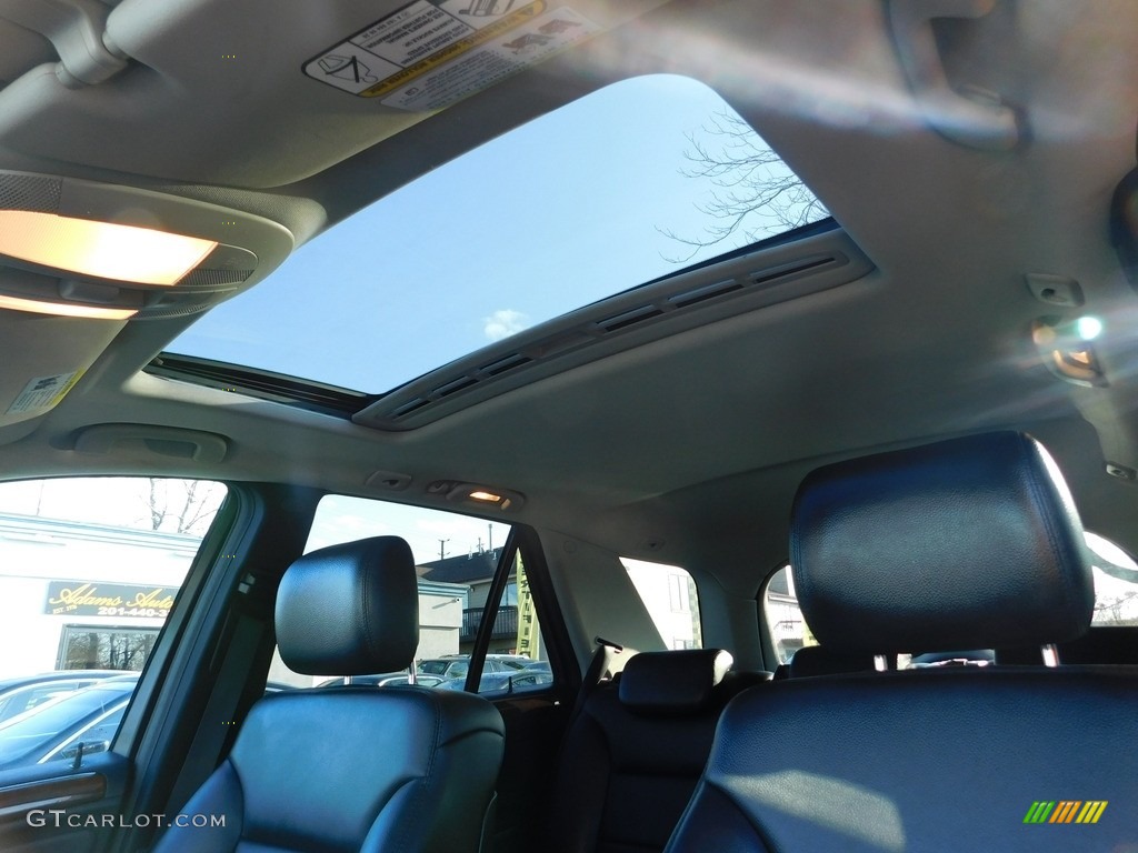 2010 ML 350 4Matic - Palladium Silver Metallic / Cashmere photo #22