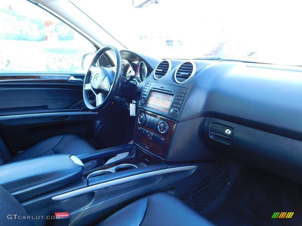 2010 ML 350 4Matic - Palladium Silver Metallic / Cashmere photo #26
