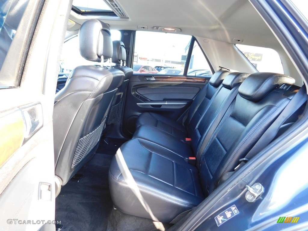 2010 ML 350 4Matic - Palladium Silver Metallic / Cashmere photo #31