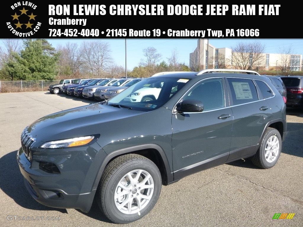 2018 Cherokee Latitude Plus 4x4 - Rhino / Black photo #1