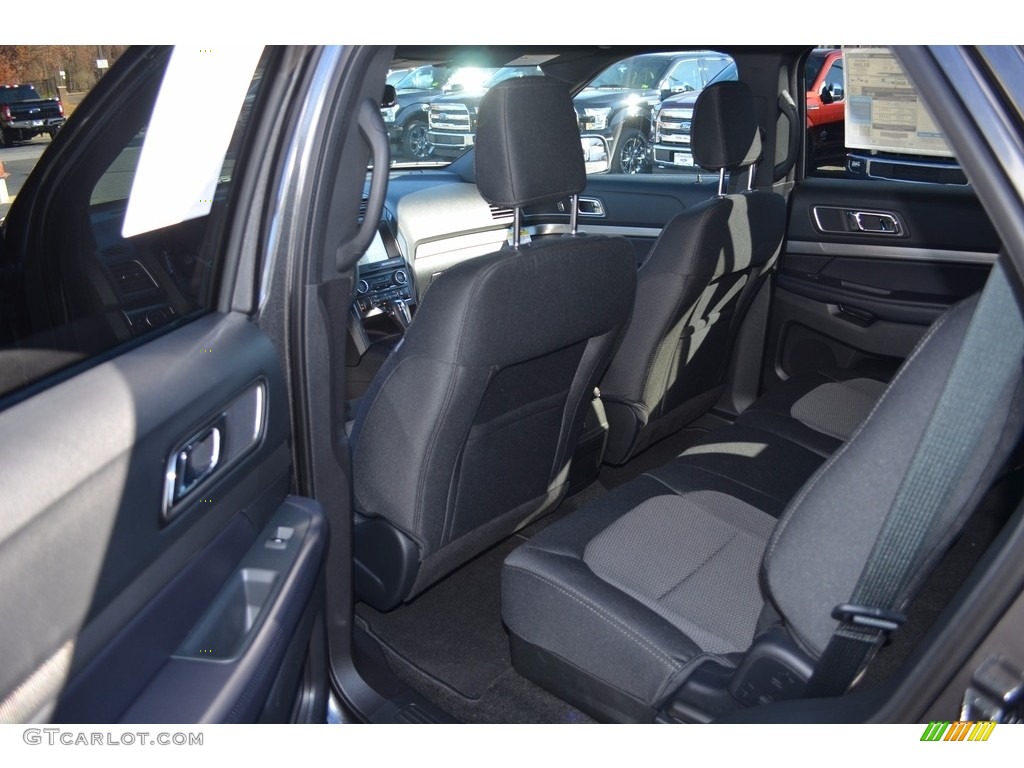 2018 Explorer XLT - Magnetic Metallic / Medium Stone photo #8