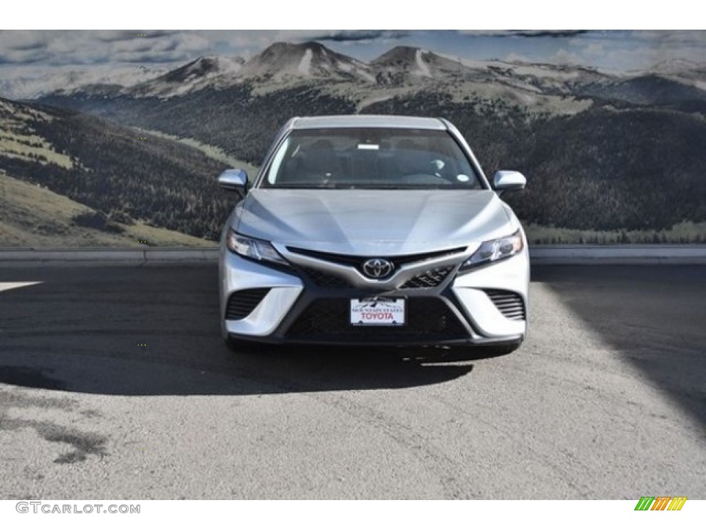 2018 Camry SE - Celestial Silver Metallic / Ash photo #2