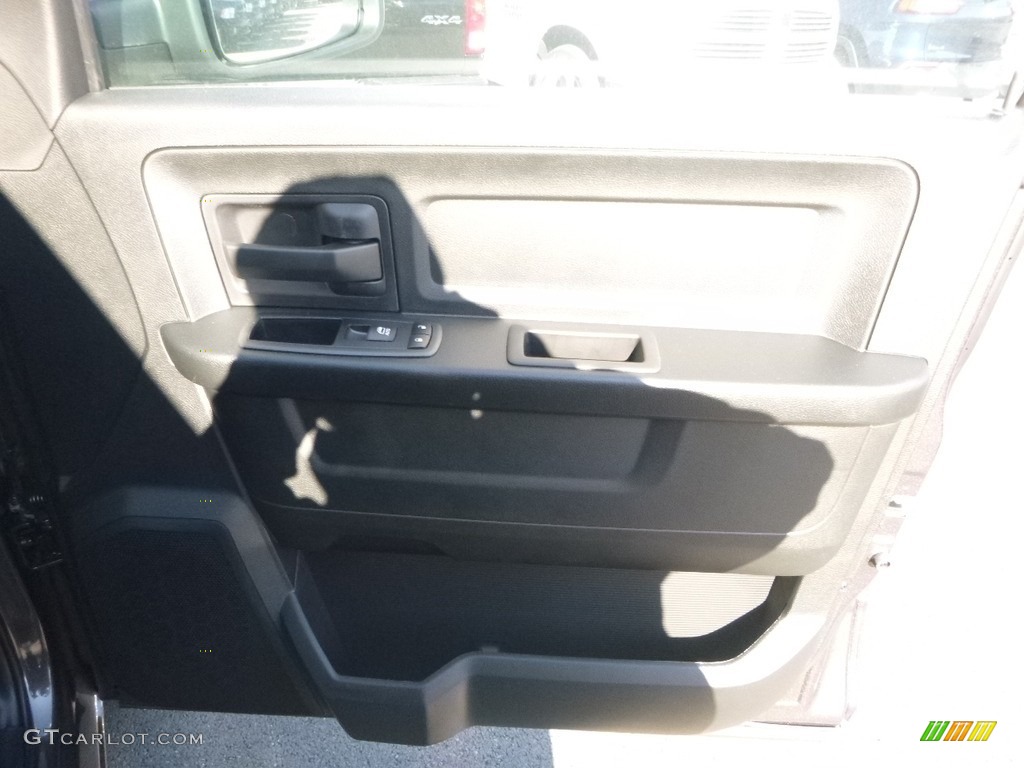 2018 1500 Express Quad Cab 4x4 - Granite Crystal Metallic / Black/Diesel Gray photo #12