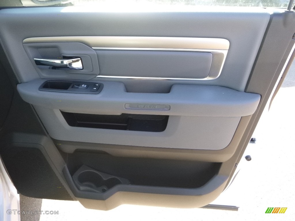 2018 1500 Big Horn Crew Cab 4x4 - Bright White / Black/Diesel Gray photo #12
