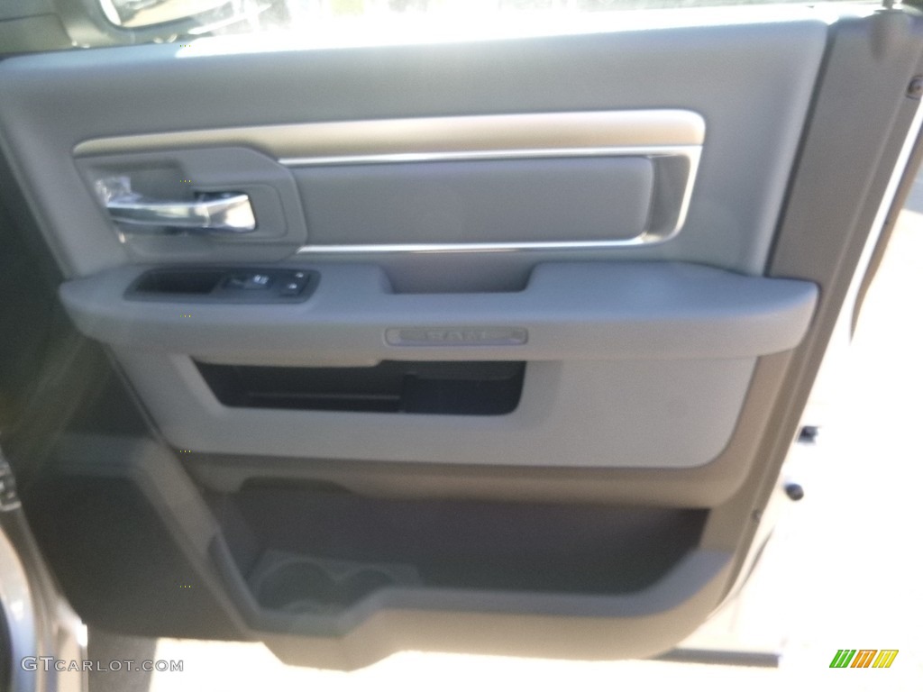 2018 1500 Big Horn Crew Cab 4x4 - Bright Silver Metallic / Black/Diesel Gray photo #14