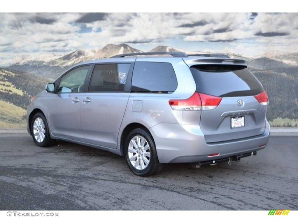 2012 Sienna XLE AWD - Silver Sky Metallic / Light Gray photo #8