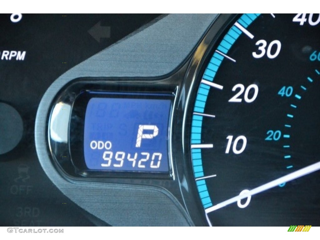 2012 Sienna XLE AWD - Silver Sky Metallic / Light Gray photo #31