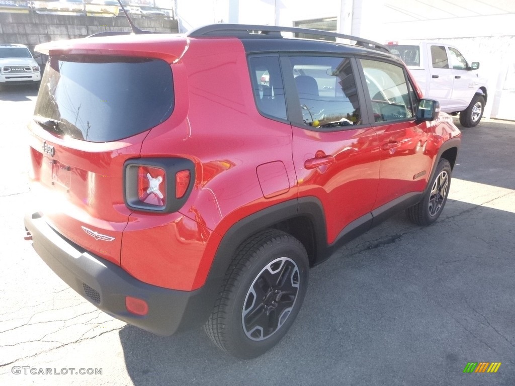 2017 Renegade Trailhawk 4x4 - Colorado Red / Black photo #6