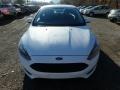 Oxford White - Focus SE Sedan Photo No. 8