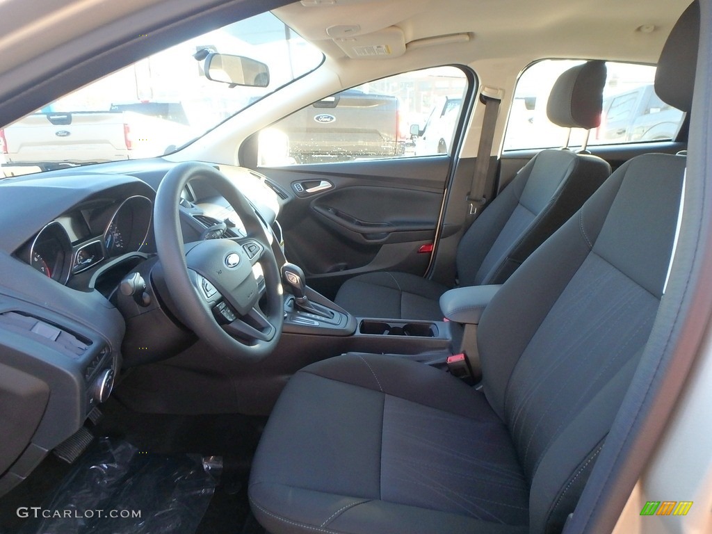 Charcoal Black Interior 2018 Ford Focus SE Hatch Photo #124115590