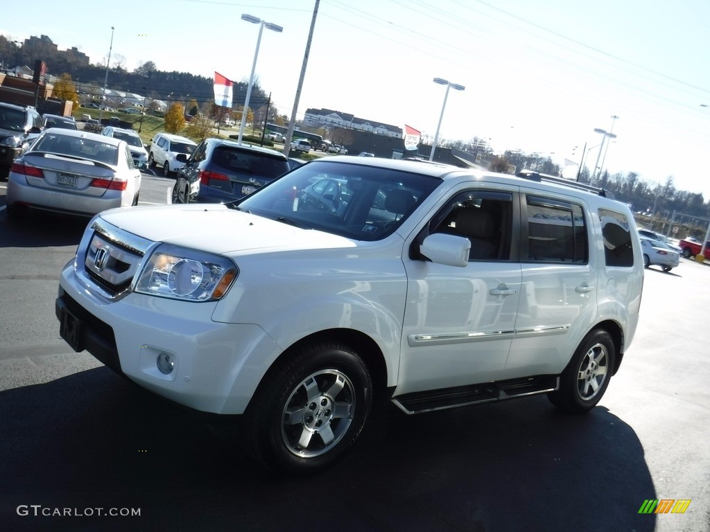 2011 Pilot Touring 4WD - White Diamond Pearl / Gray photo #7