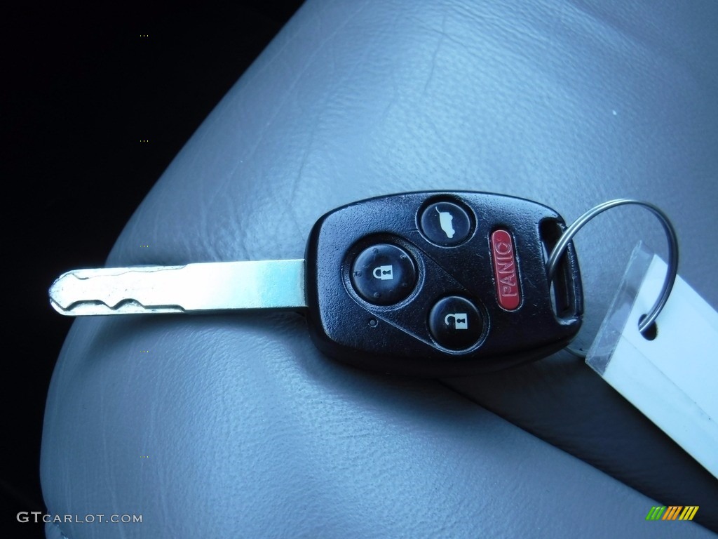 2011 Pilot Touring 4WD - White Diamond Pearl / Gray photo #33