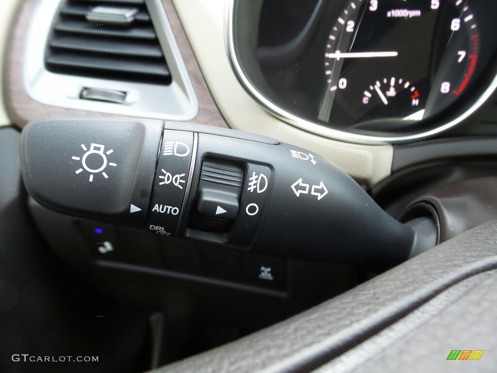 2018 Hyundai Santa Fe Sport 2.0T AWD Controls Photo #124122763