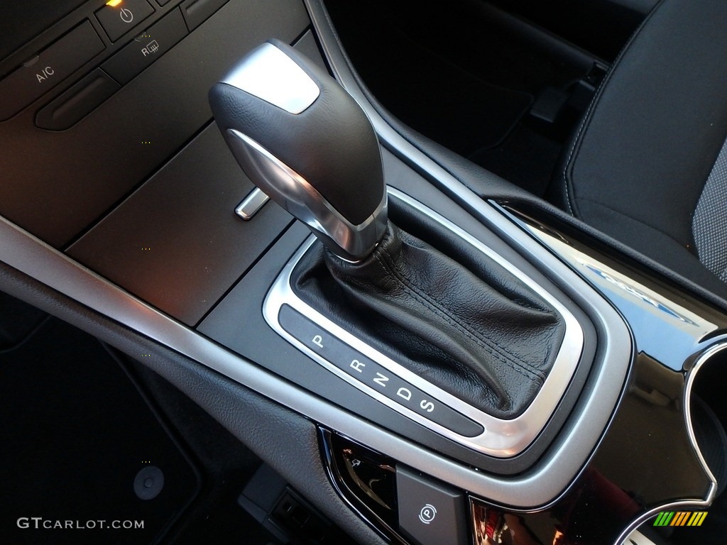 2018 Ford Edge SE AWD Transmission Photos
