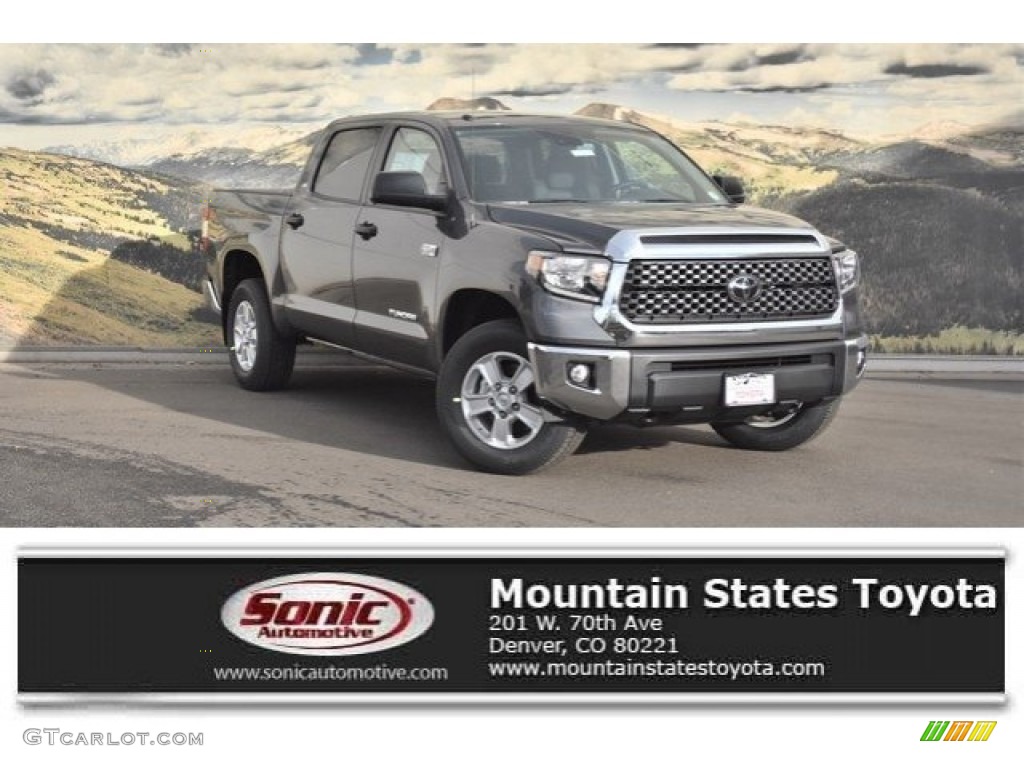 2018 Tundra SR5 CrewMax 4x4 - Magnetic Gray Metallic / Graphite photo #1