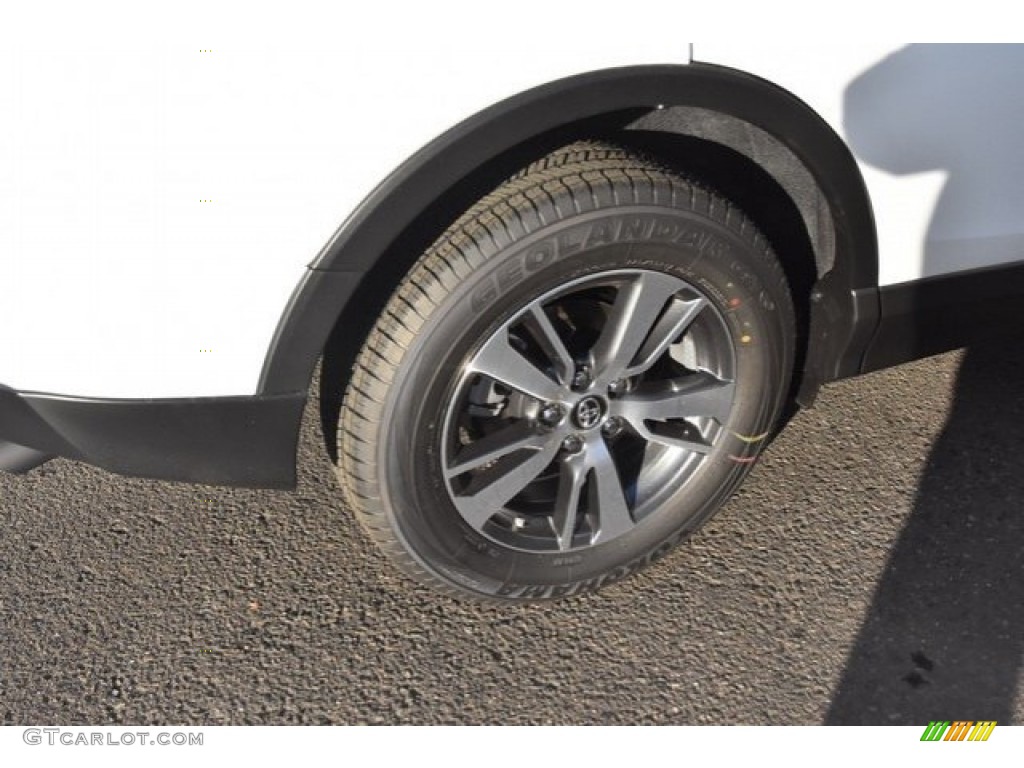 2018 RAV4 XLE AWD - Super White / Black photo #9