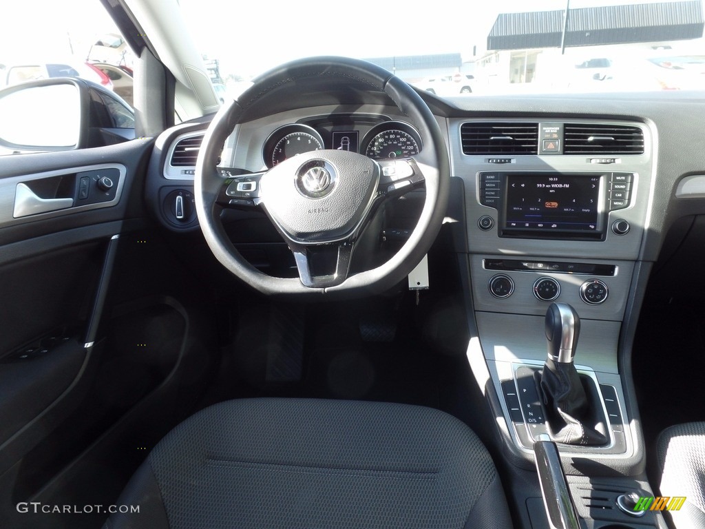 2017 Golf 4 Door 1.8T S - Black / Titan Black photo #15