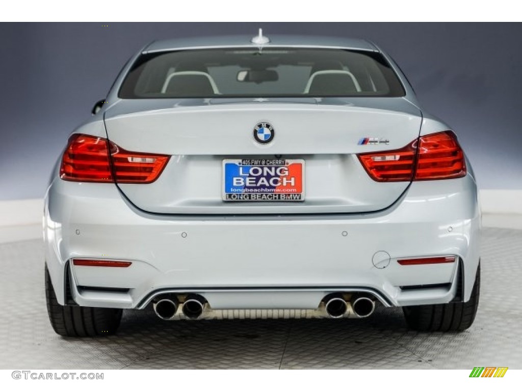 2015 M4 Coupe - Silverstone Metallic / Silverstone photo #3