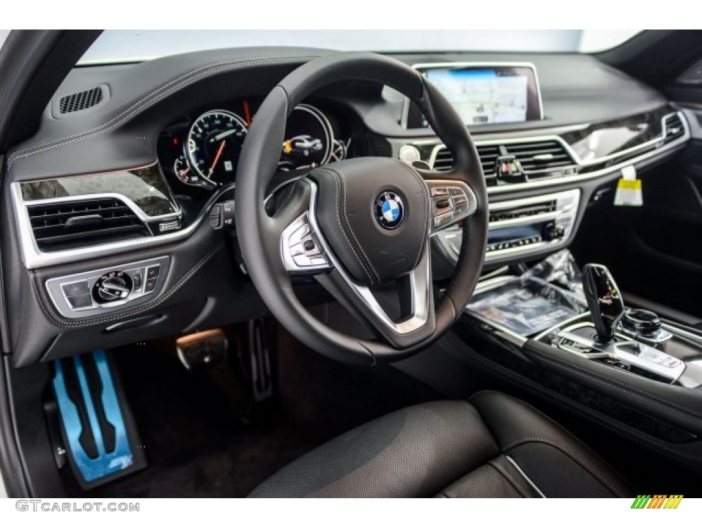 2018 7 Series 740i Sedan - Mineral White Metallic / Black photo #6