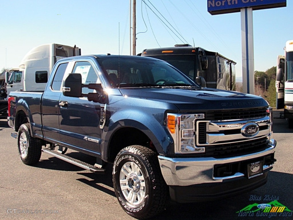 2017 F250 Super Duty XL SuperCab 4x4 - Blue Jeans / Medium Earth Gray photo #7