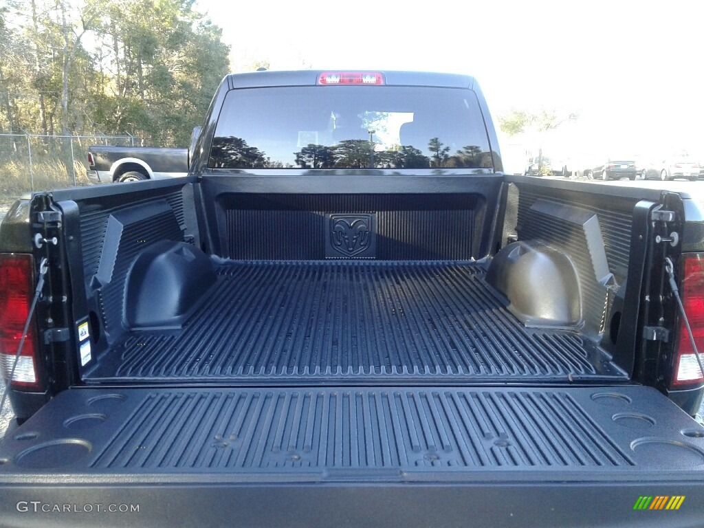 2018 1500 Express Quad Cab - Brilliant Black Crystal Pearl / Black/Diesel Gray photo #19