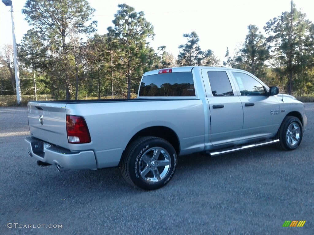 2018 1500 Express Quad Cab - Bright Silver Metallic / Black/Diesel Gray photo #5