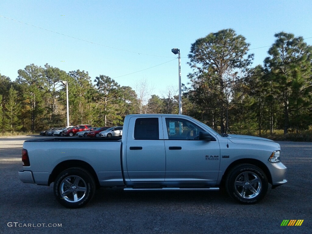 2018 1500 Express Quad Cab - Bright Silver Metallic / Black/Diesel Gray photo #6
