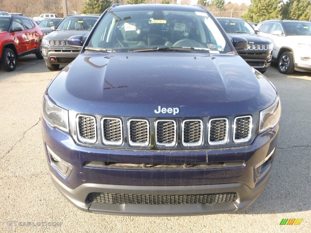 2018 Compass Latitude 4x4 - Jazz Blue Pearl / Black photo #8