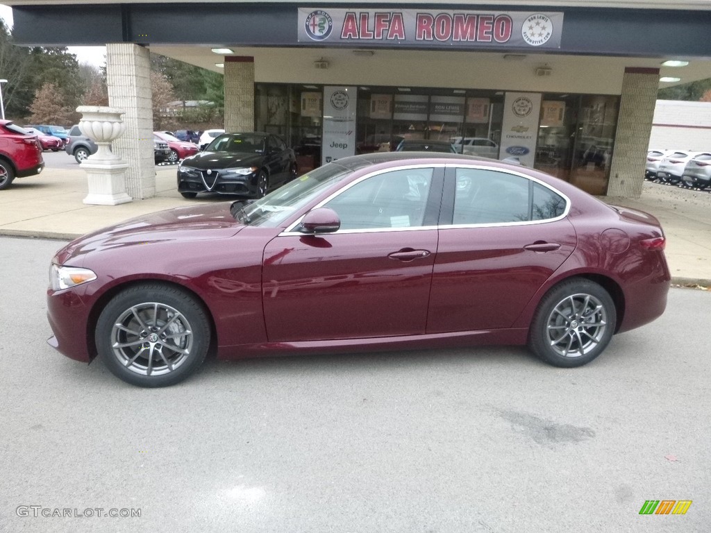 Monza Red Metallic 2018 Alfa Romeo Giulia AWD Exterior Photo #124157879