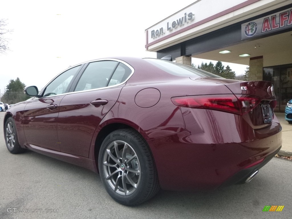 2018 Giulia AWD - Monza Red Metallic / Black/Dark Gray photo #5