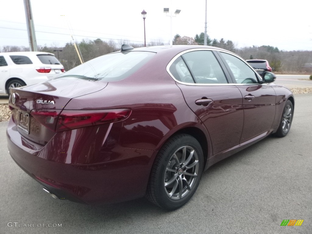 2018 Giulia AWD - Monza Red Metallic / Black/Dark Gray photo #7