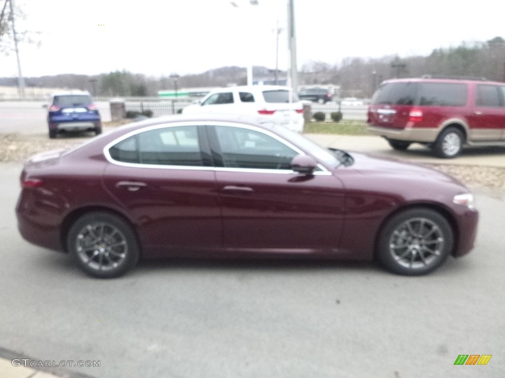 2018 Giulia AWD - Monza Red Metallic / Black/Dark Gray photo #9