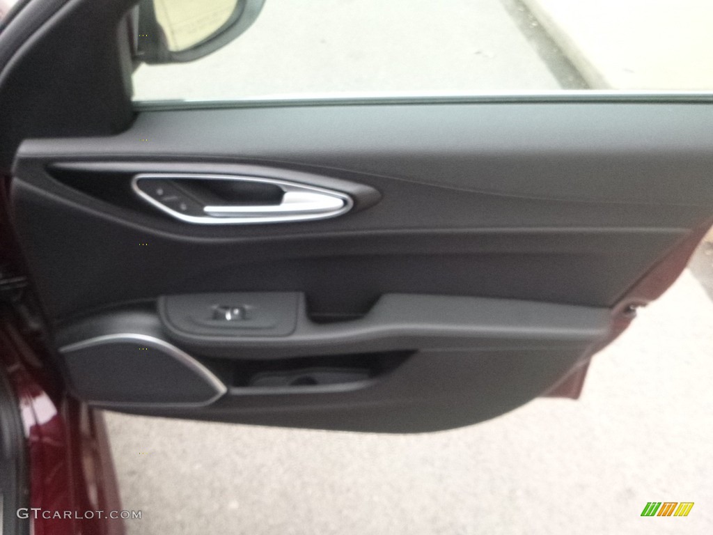 2018 Alfa Romeo Giulia AWD Black/Dark Gray Door Panel Photo #124158188